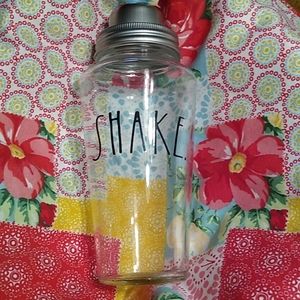 Rae Dunn Shaker